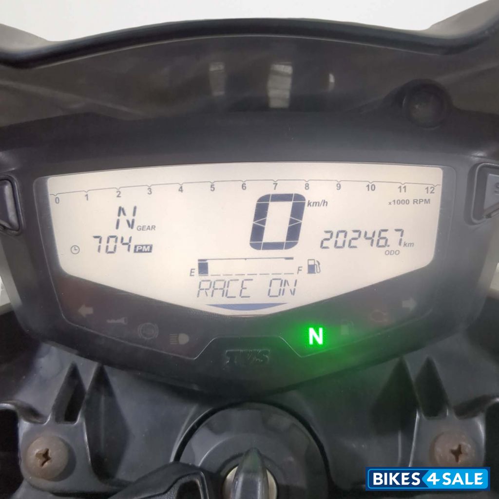 TVS Apache RTR 200 4V