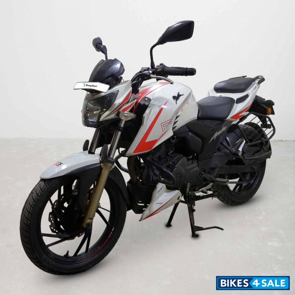 TVS Apache RTR 200 4V
