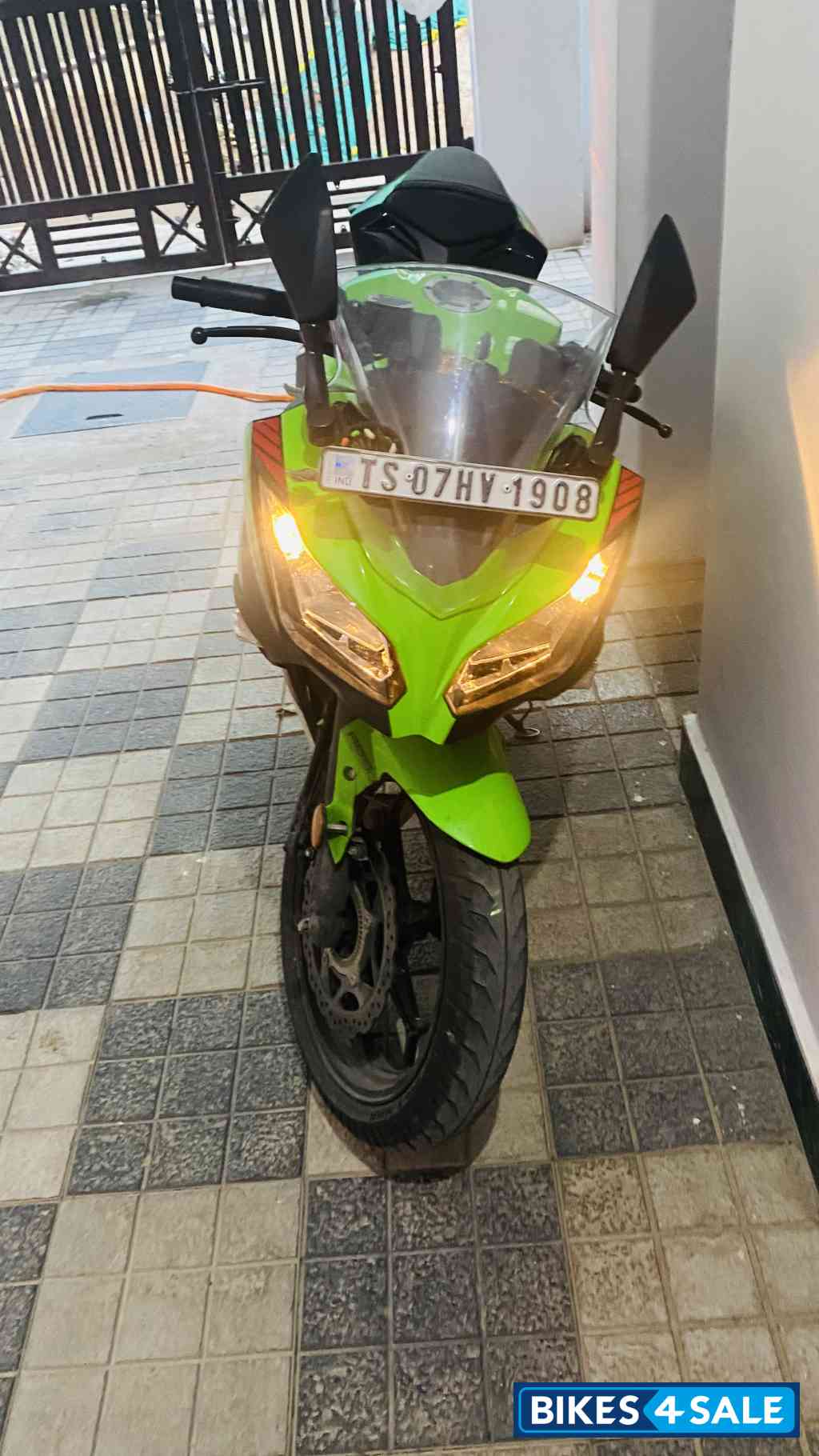 Green Krt Edition Kawasaki Ninja 300 BS6 2022