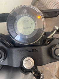 Silver Husqvarna Vitpilen 250