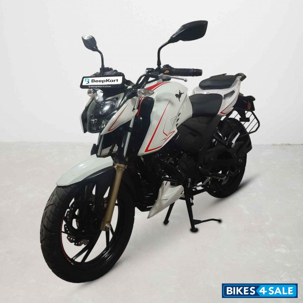 TVS Apache RTR 200 4V
