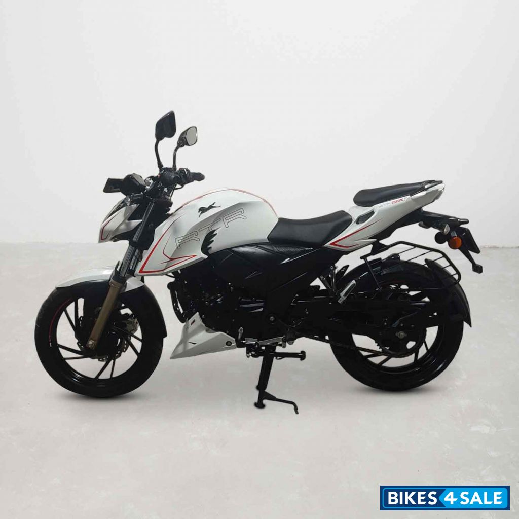 TVS Apache RTR 200 4V
