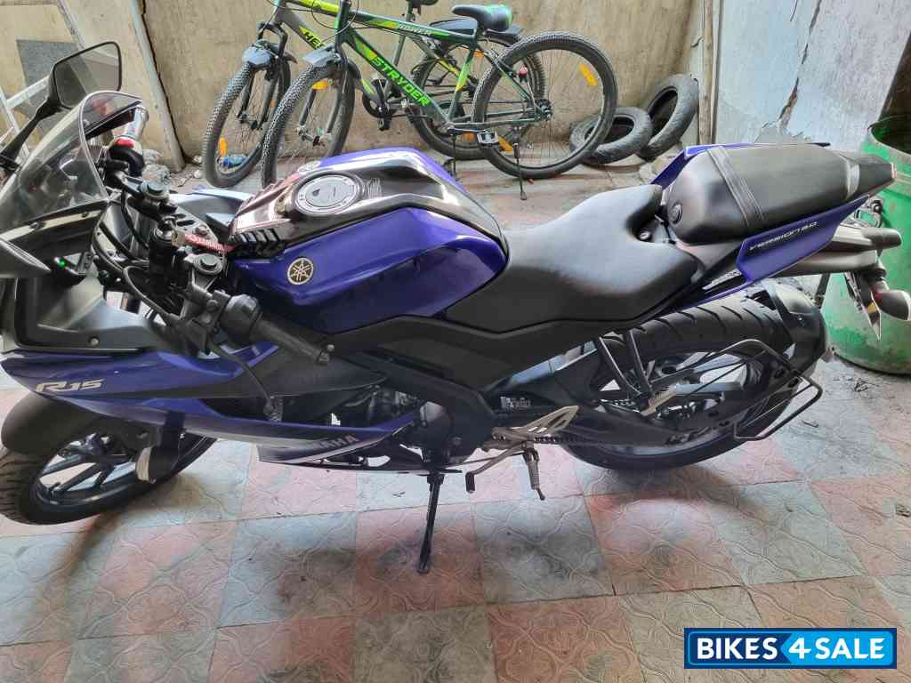 Racing Blue Yamaha YZF R15 V3