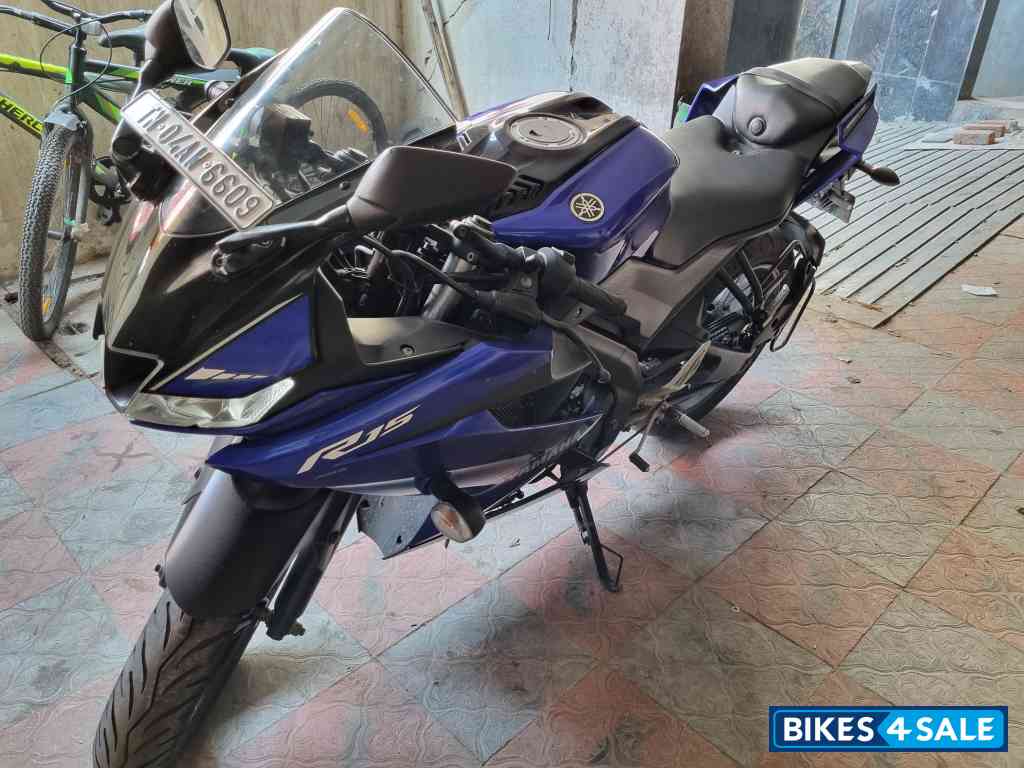 Racing Blue Yamaha YZF R15 V3