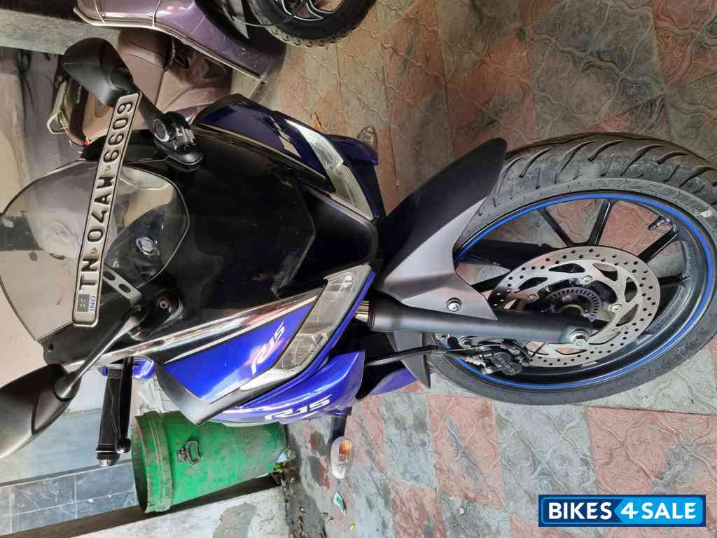 Racing Blue Yamaha YZF R15 V3