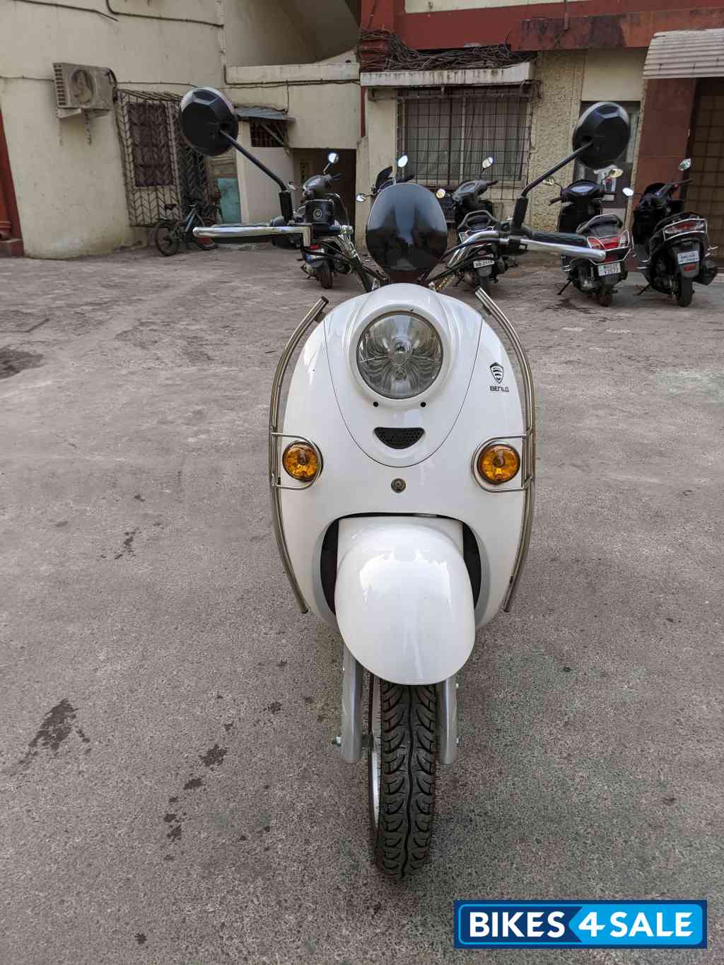 White Benling Kriti Lithium Ion