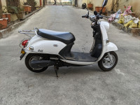 White Benling Kriti Lithium Ion