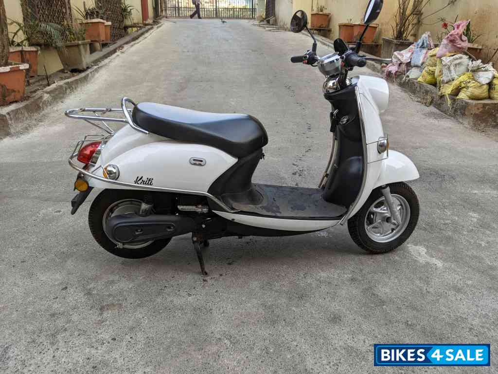 White Benling Kriti Lithium Ion