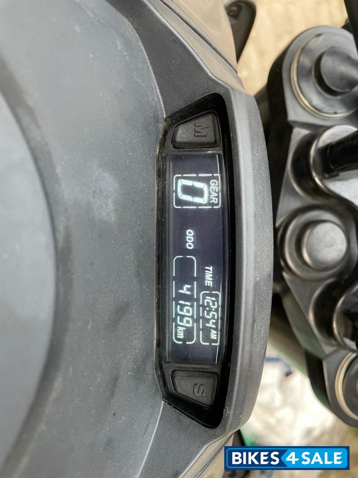 Bajaj Dominar 400 ABS BS6