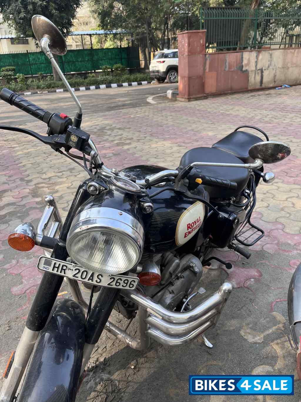 Black Royal Enfield Classic 350