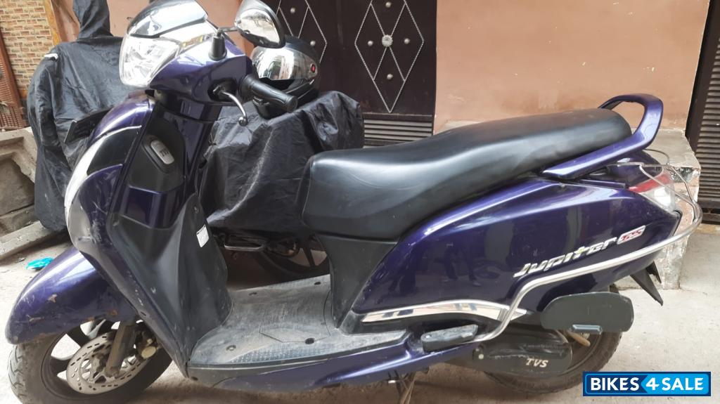 Blue TVS Jupiter 125