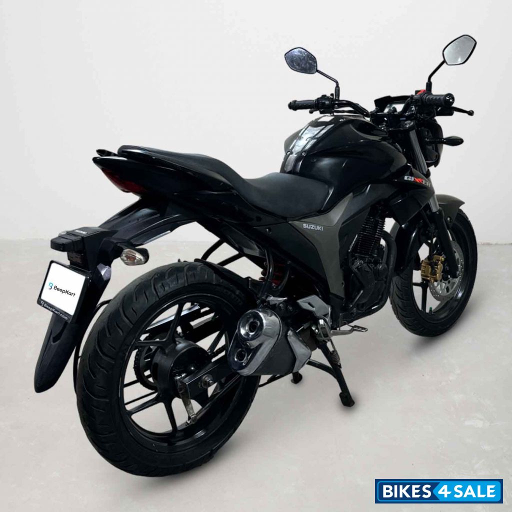 Suzuki Gixxer BS6