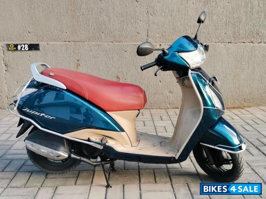 TVS Jupiter Grande TVS Jupiter Grande