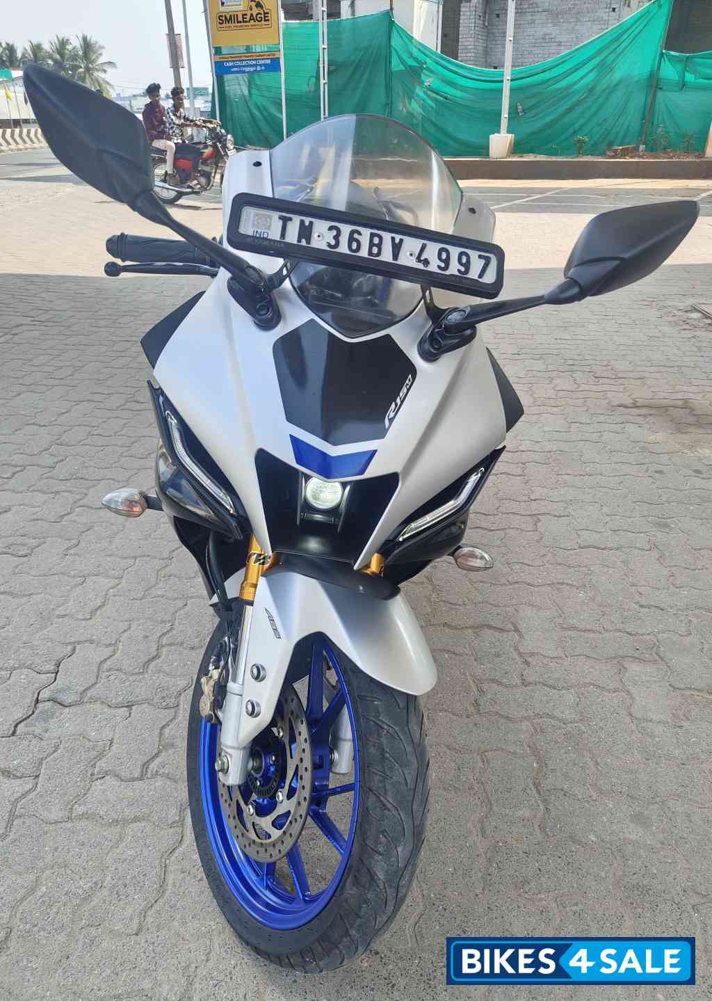 Silver With Blue Yamaha R15M