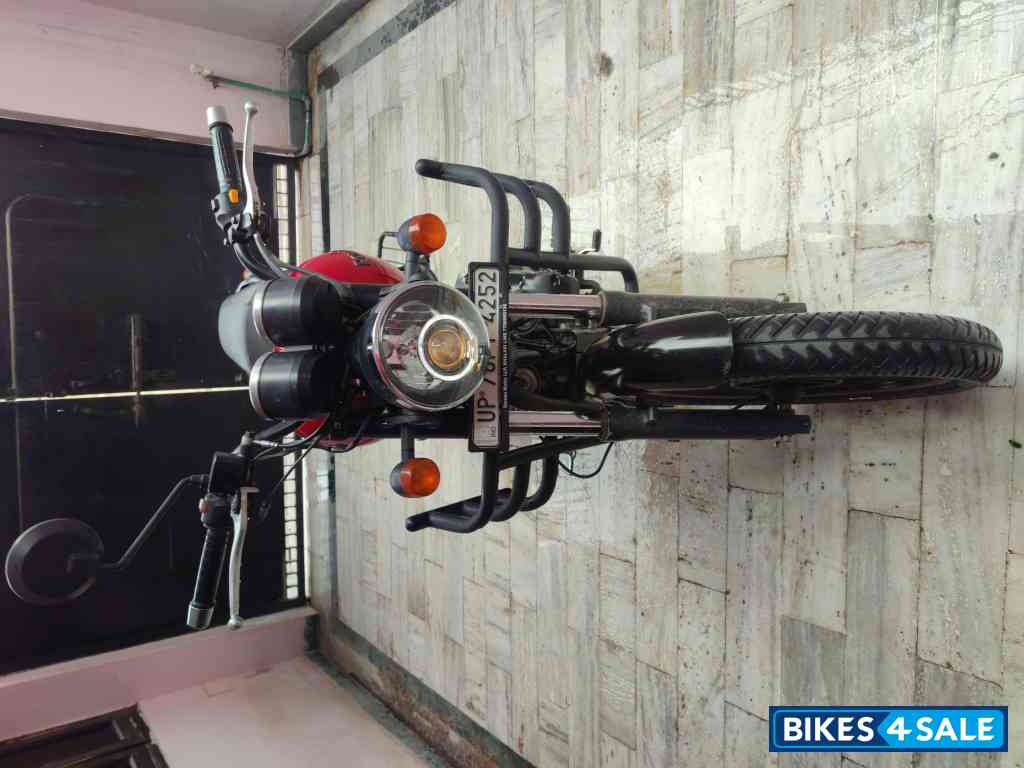 Roving Red And Black Royal Enfield Thunderbird X 350