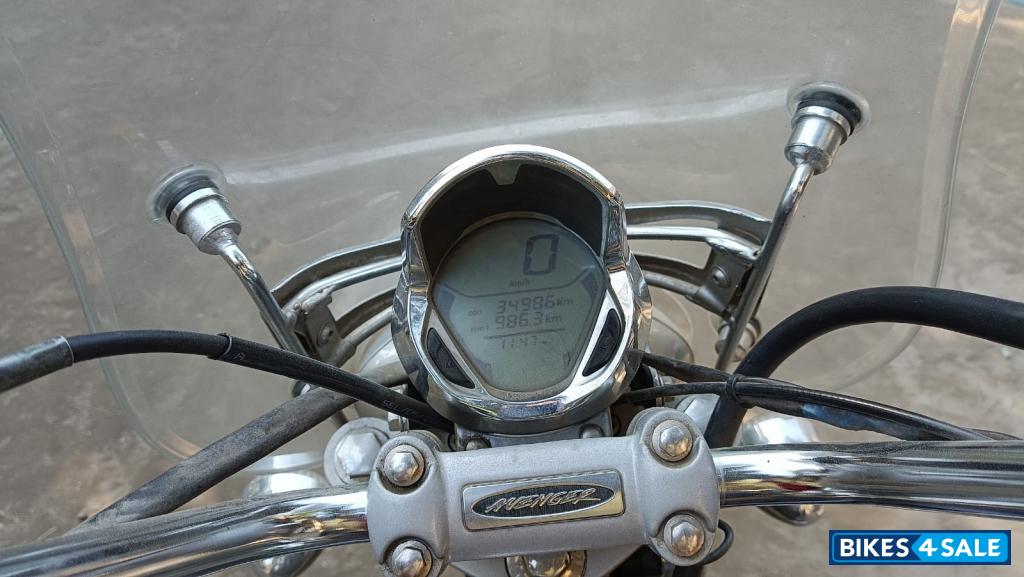 Bajaj Avenger Cruise 220 BS6