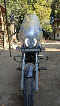 Bajaj Avenger Cruise 220 BS6