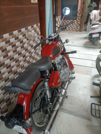Red Royal Enfield Classic 350