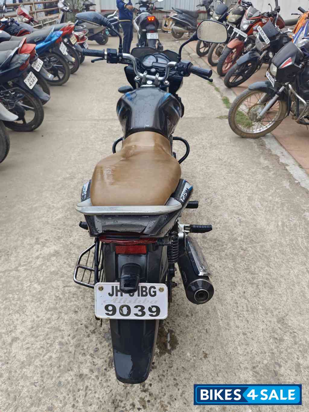 Bajaj Discover 125M