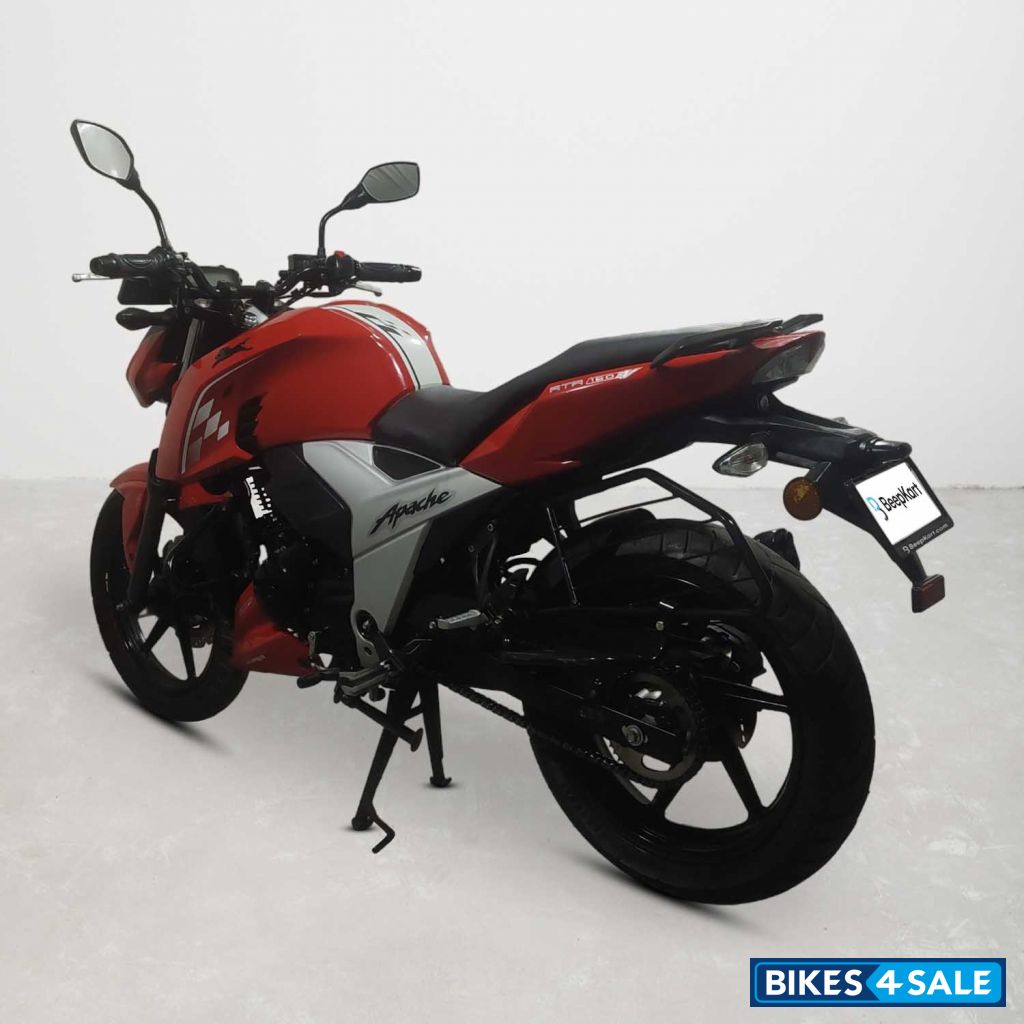 TVS Apache RTR 160 4V