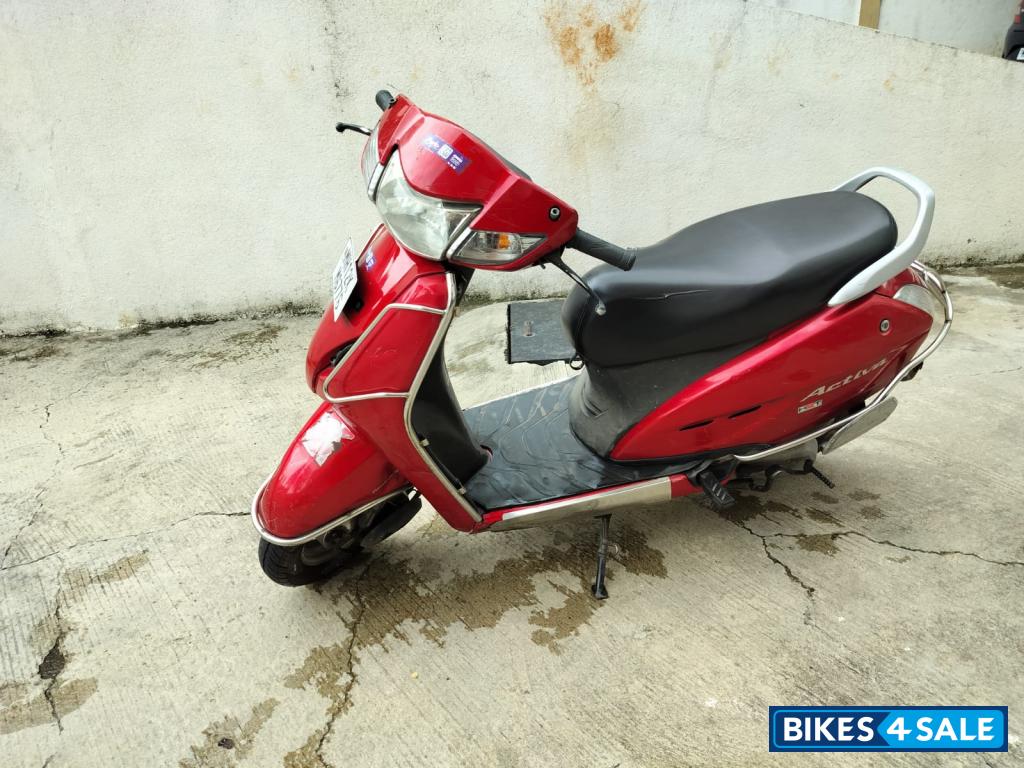 Red Honda Activa