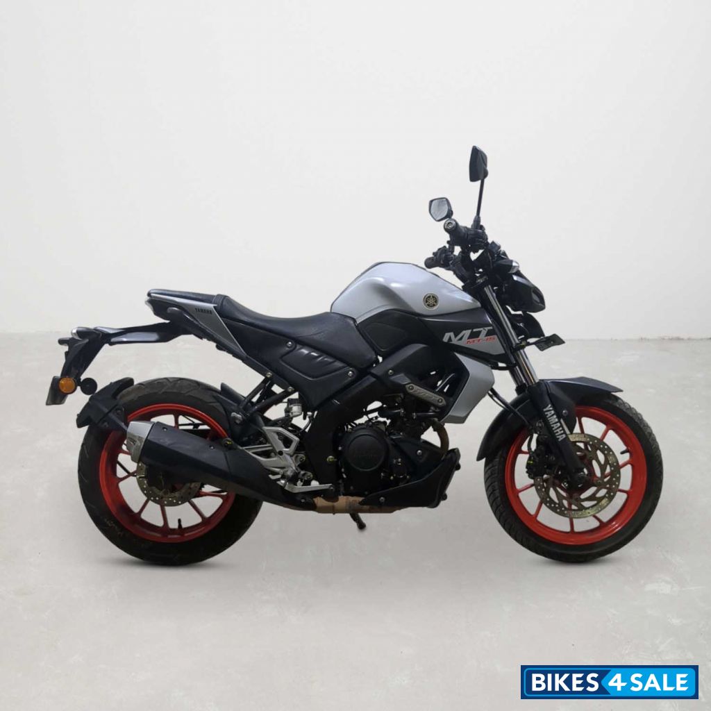 Yamaha MT-15