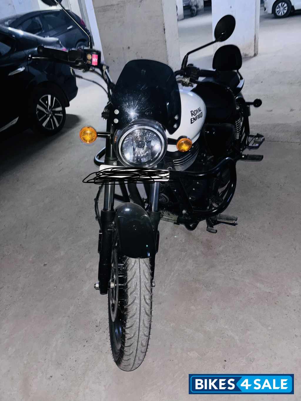 Royal Enfield Meteor 350 Fireball