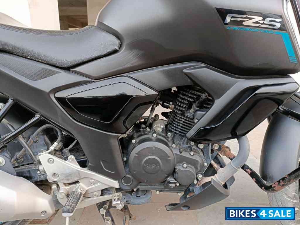 Matt Black Yamaha FZ-S FI V3 BS6