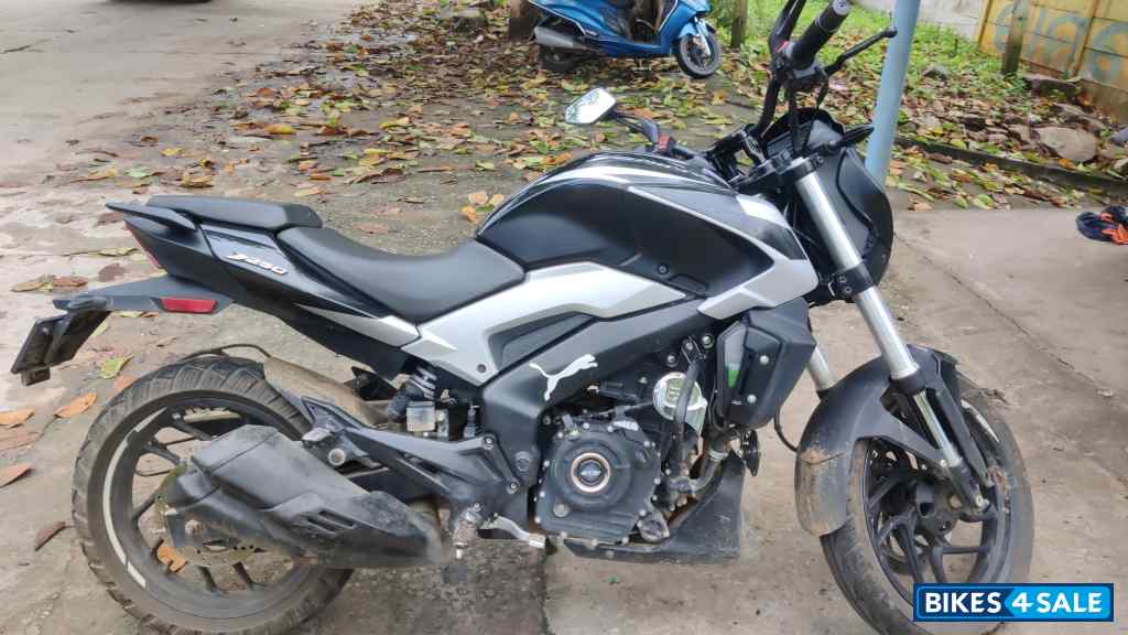 Bajaj Dominar 250 2022