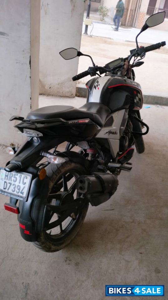 TVS Apache RTR 160 4V