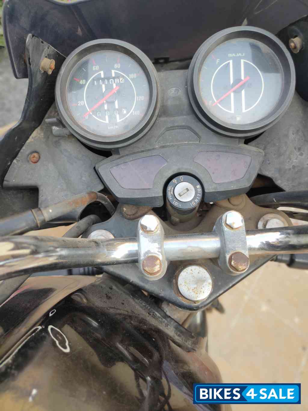 Black Bajaj Discover DTSi 150