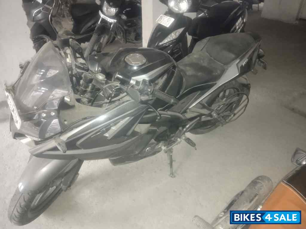 Bajaj Pulsar 200 NS Bajaj Pulsar 200 NS