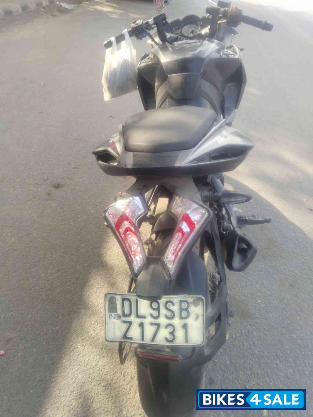 Bajaj Pulsar 200 NS Bajaj Pulsar 200 NS