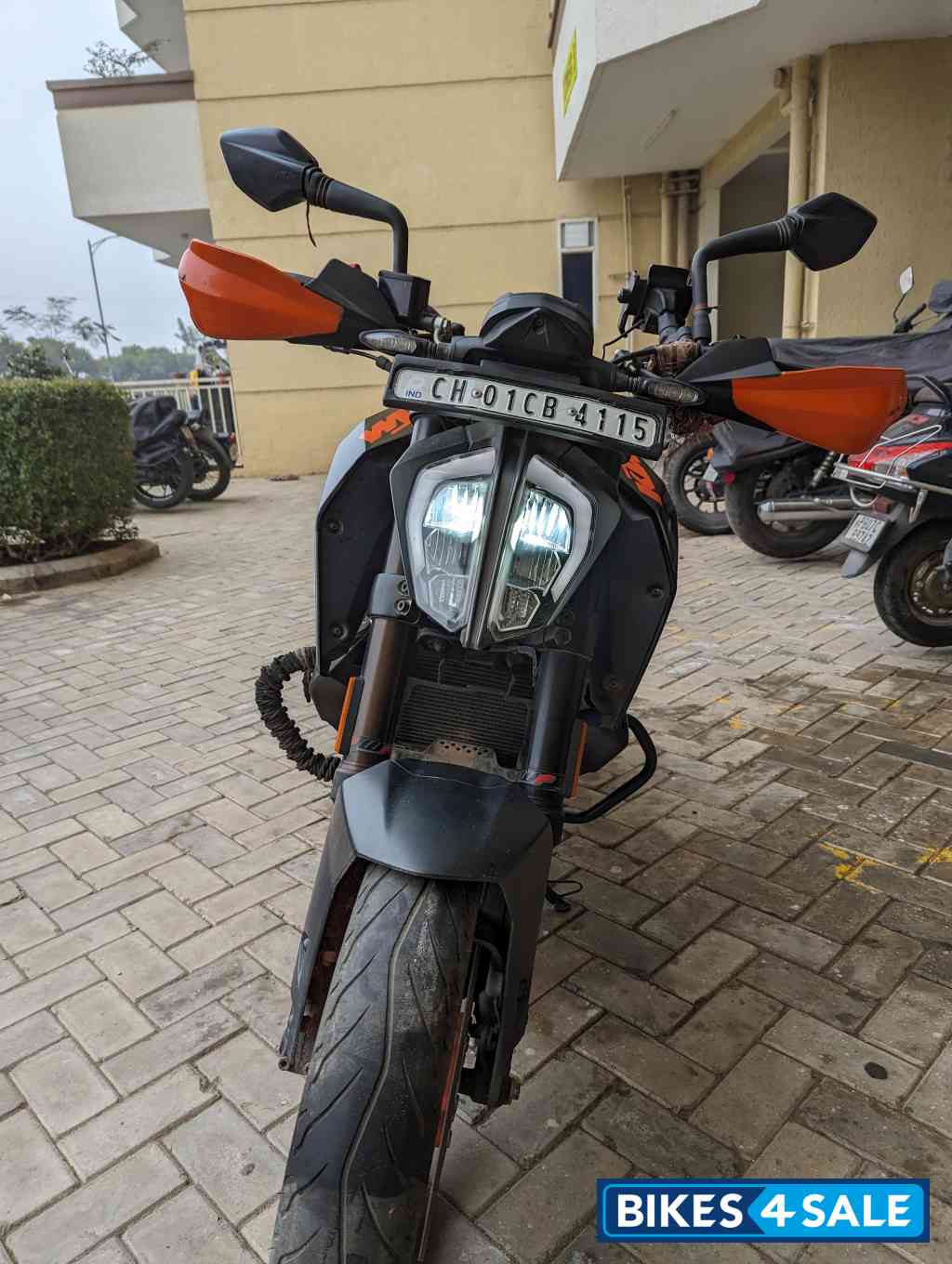 Orange Black KTM Duke 250 2020