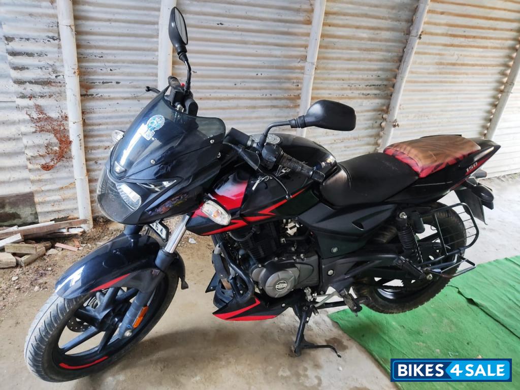 Bajaj Pulsar 150 Twin Disc BS6