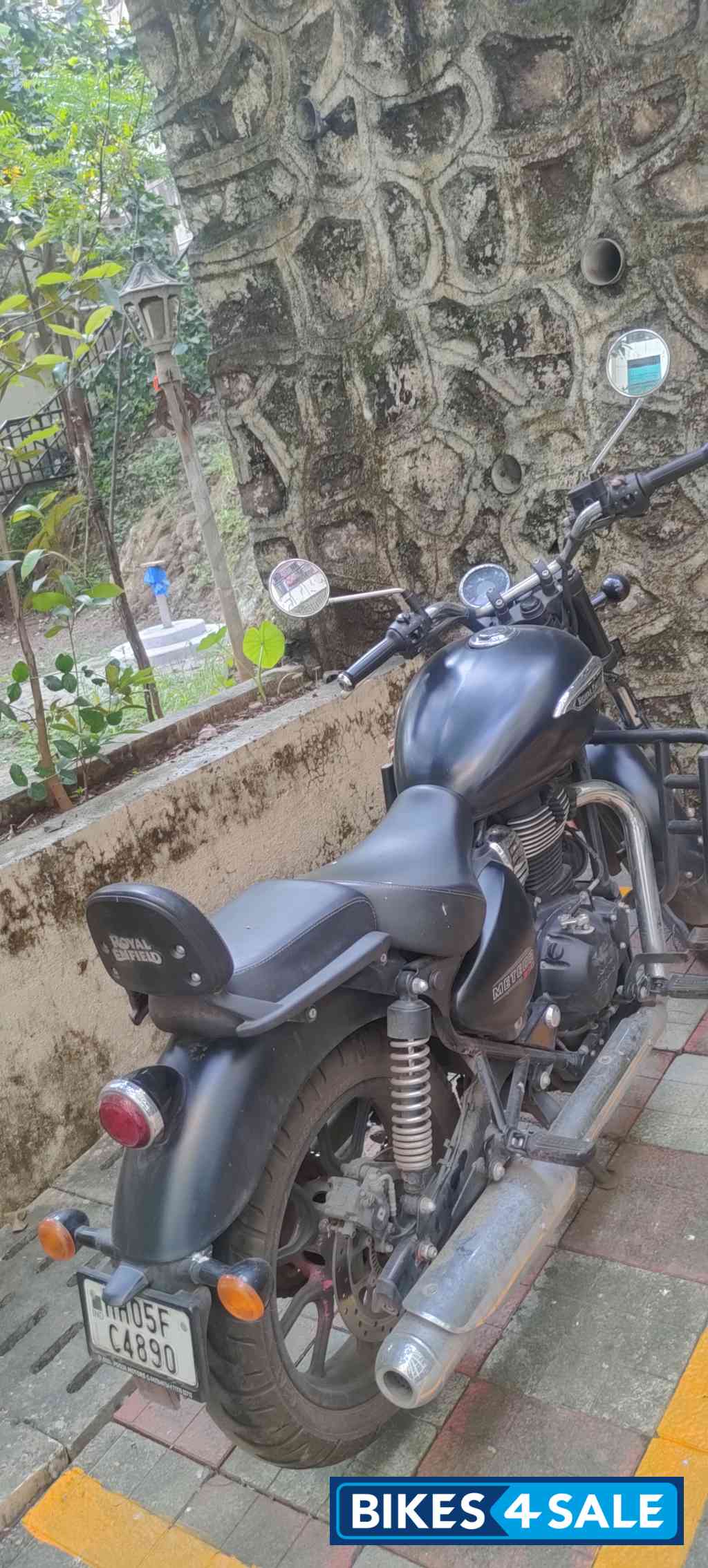 Mat Black Royal Enfield Meteor 350