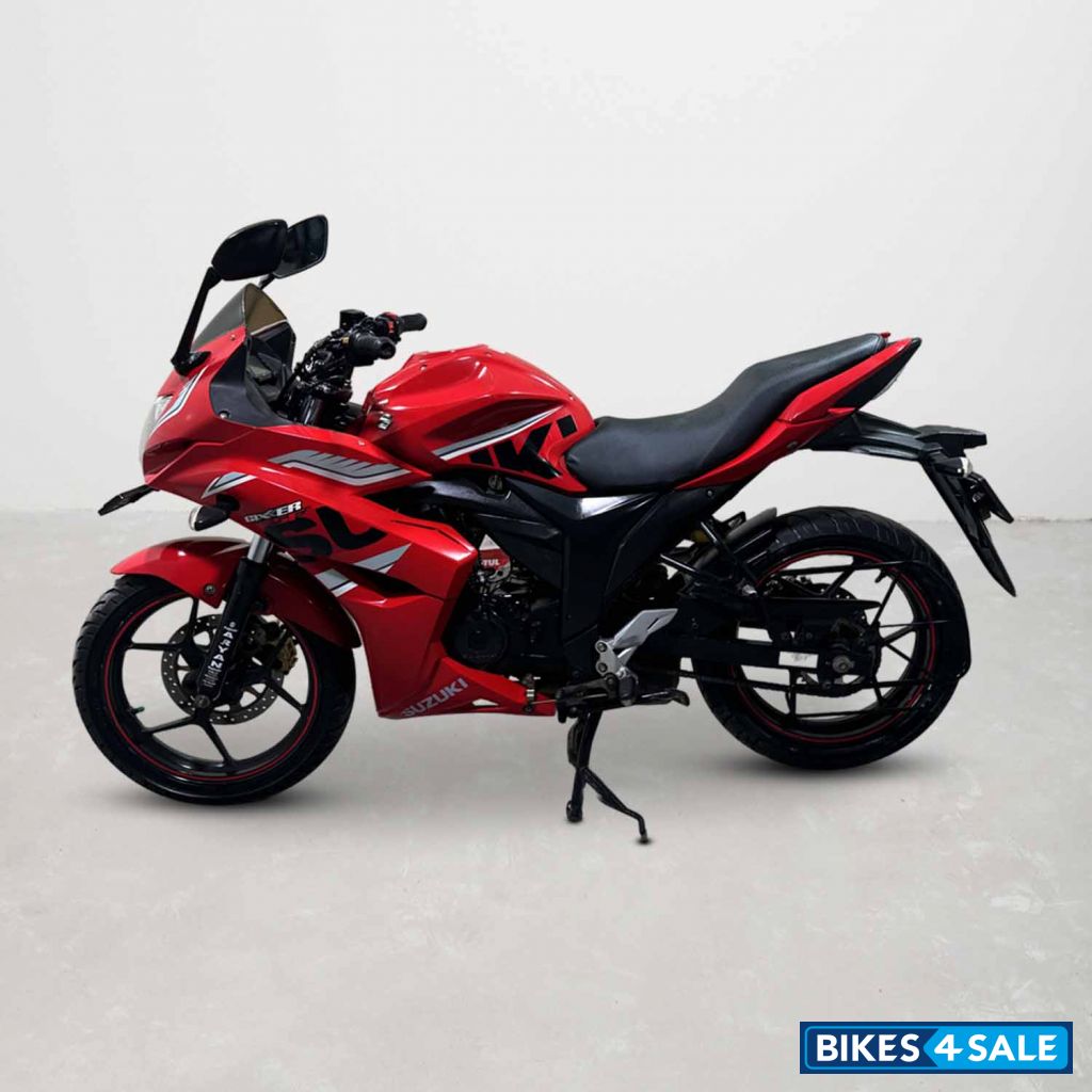 Suzuki Gixxer SF