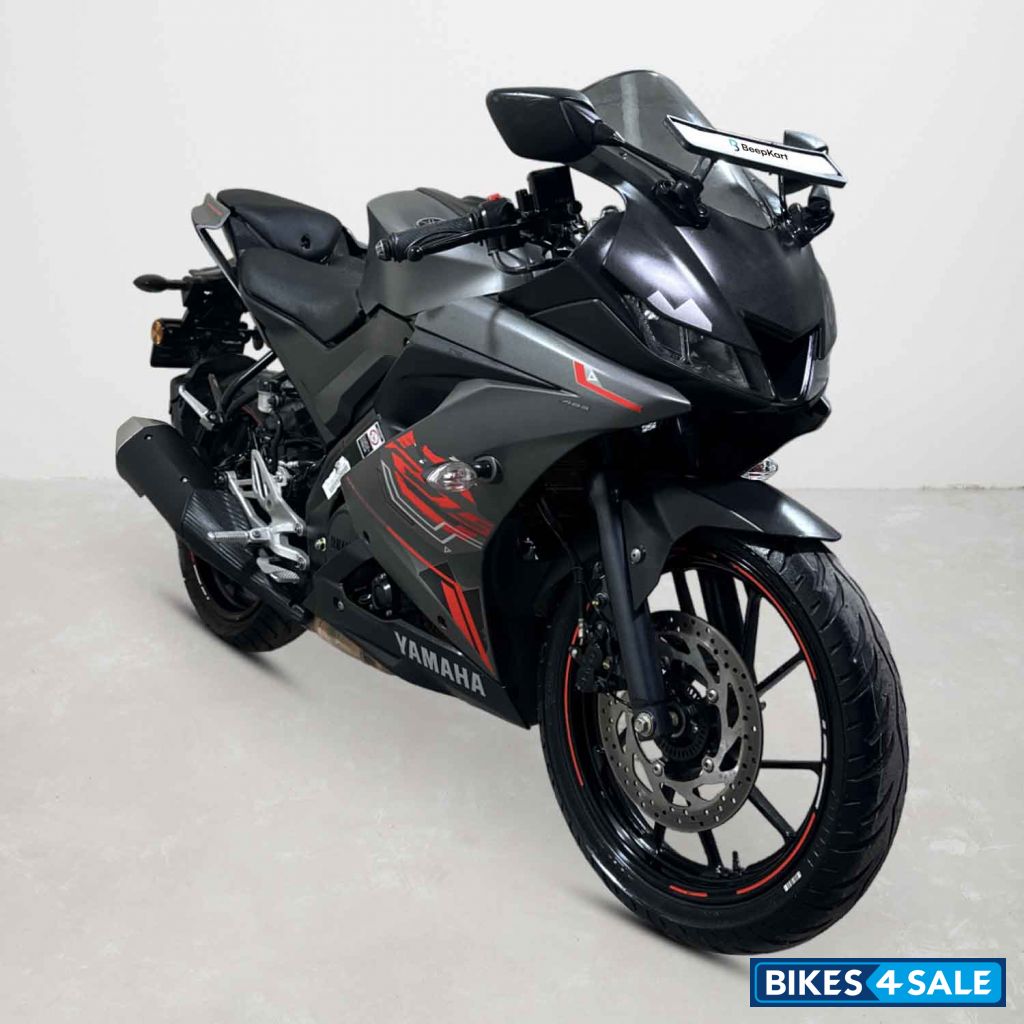 Yamaha YZF R15 V3