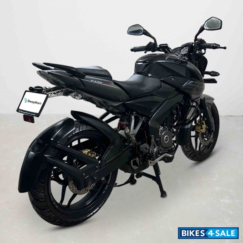 Bajaj Pulsar NS200 Bajaj Pulsar NS200