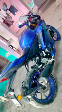 Blue Yamaha R15 V4