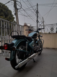 Royal Enfield Classic 500