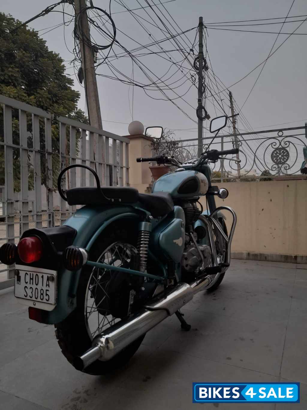 Royal Enfield Classic 500