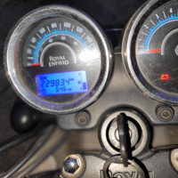 White Royal Enfield Thunderbird X 350