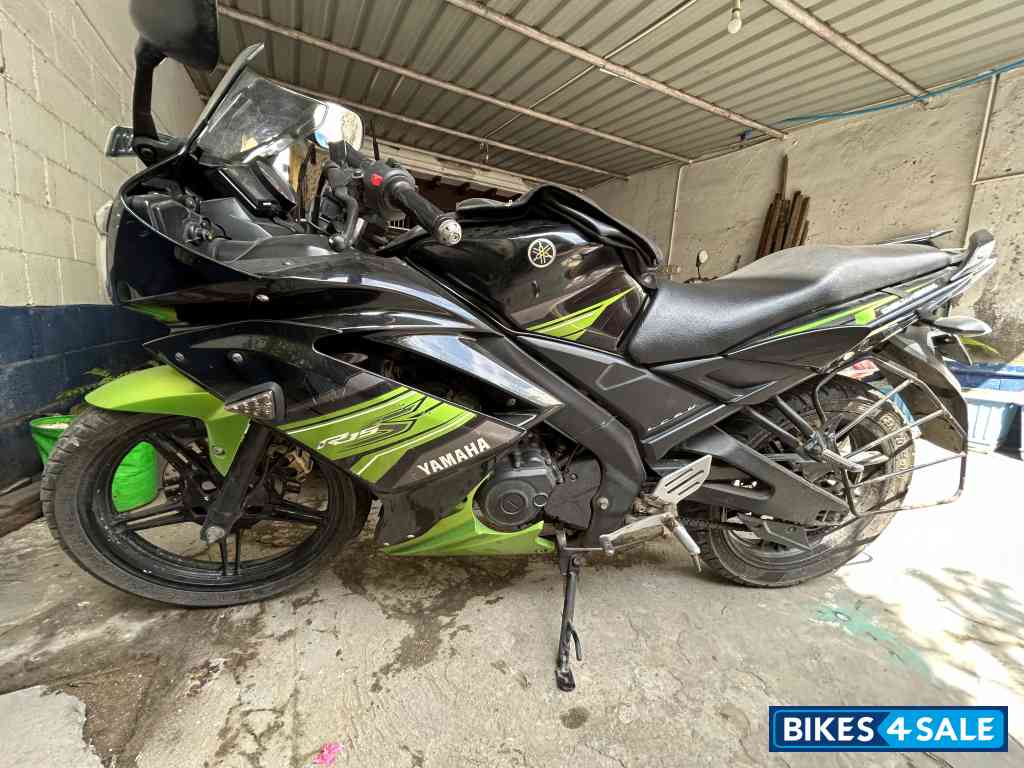 Yamaha YZF R15 S