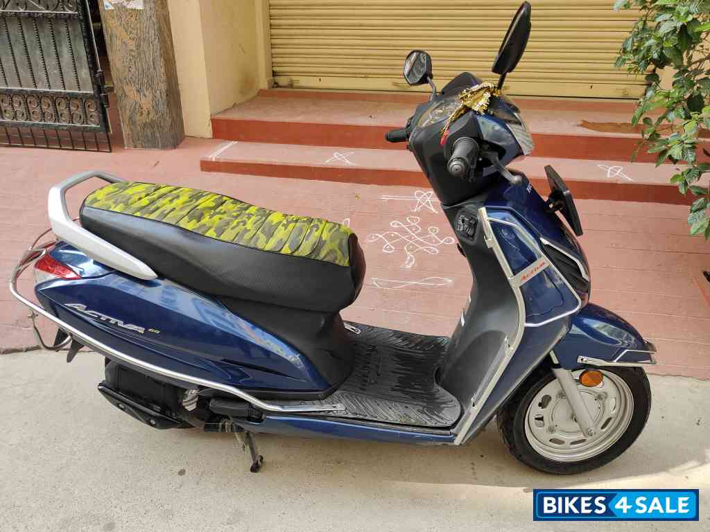 Blue Honda Activa 6G Dlx