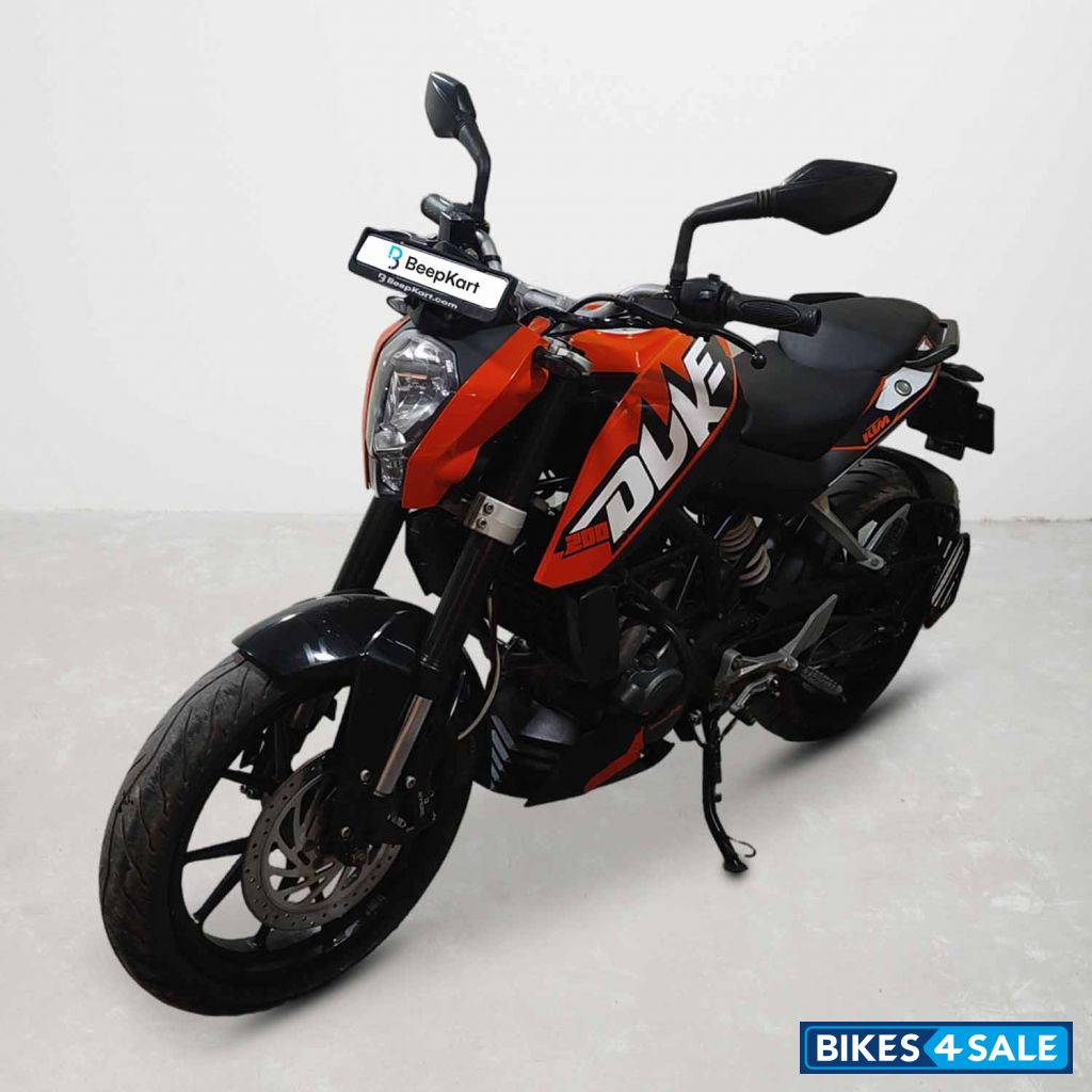 KTM Duke 200