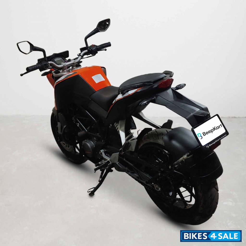 KTM Duke 200
