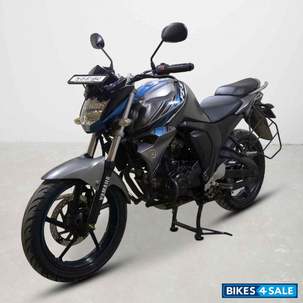 Yamaha FZ-S