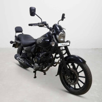 Bajaj Avenger Street 180