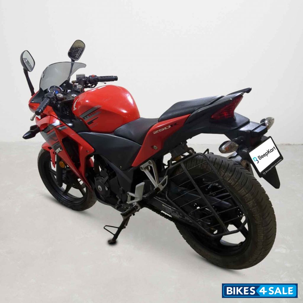 Honda CBR 250R